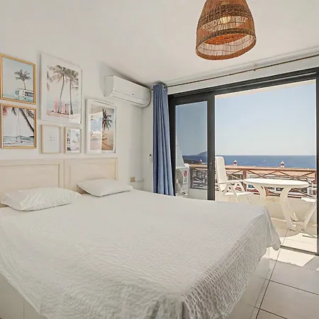 With Beautiful Ocean View شقة
